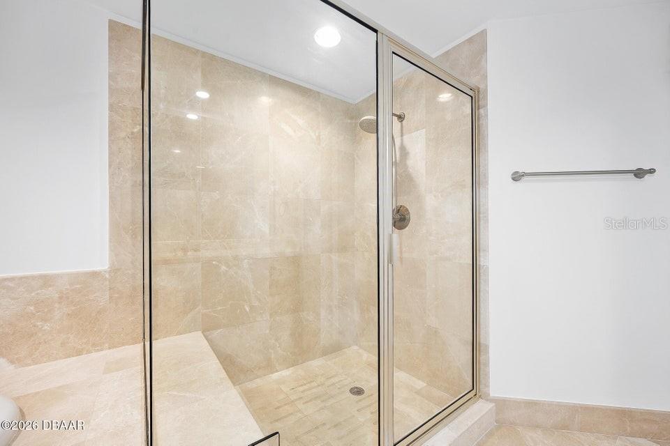 231 Riverside Dr #604-1 Property Photo 16