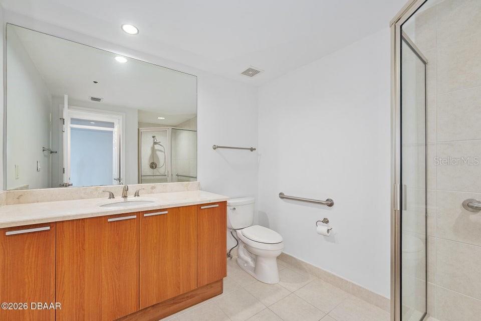 231 Riverside Dr #604-1 Property Photo 26