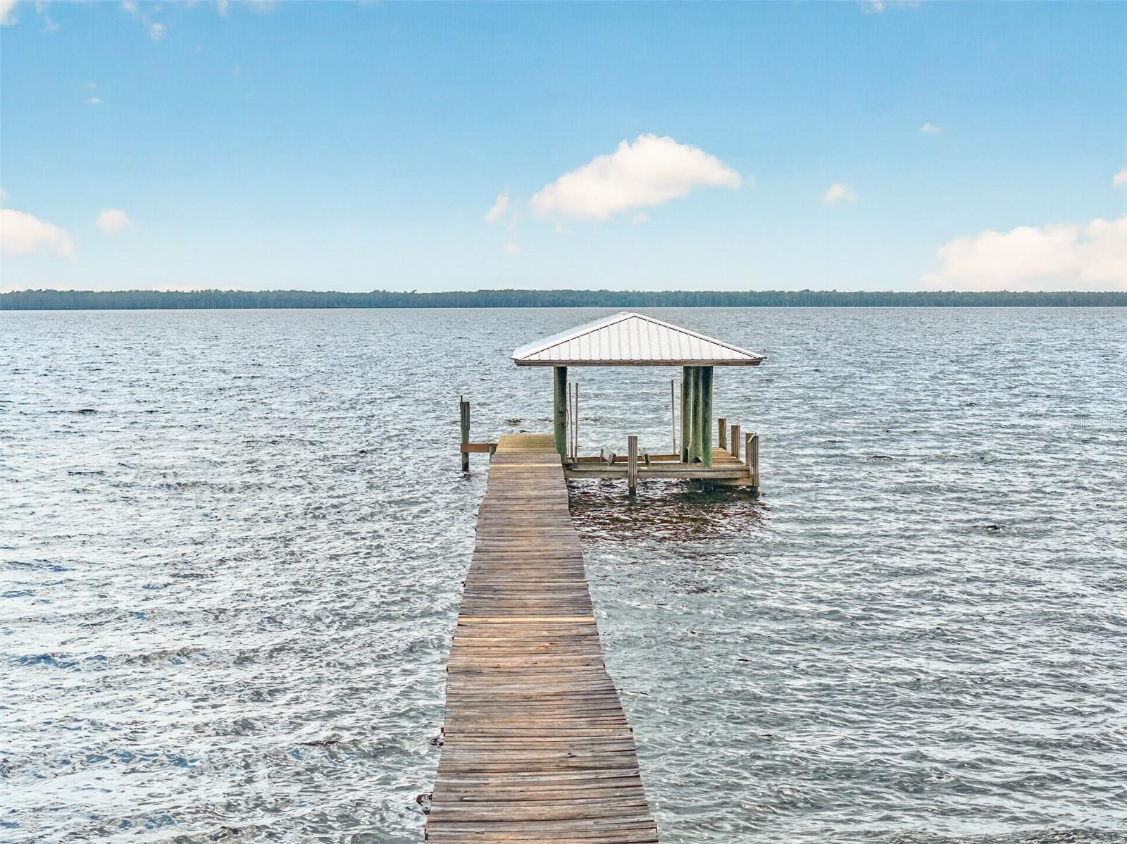 6373 Jack Wright Island Rd Property Photo 2