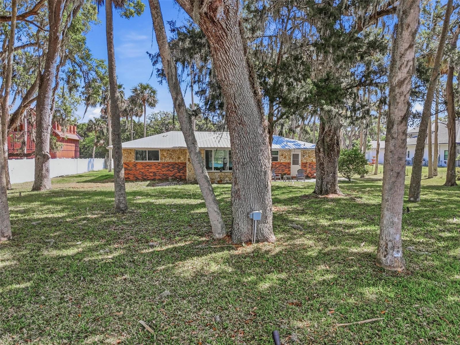4368 N Ocean Shore Blvd Property Photo 4