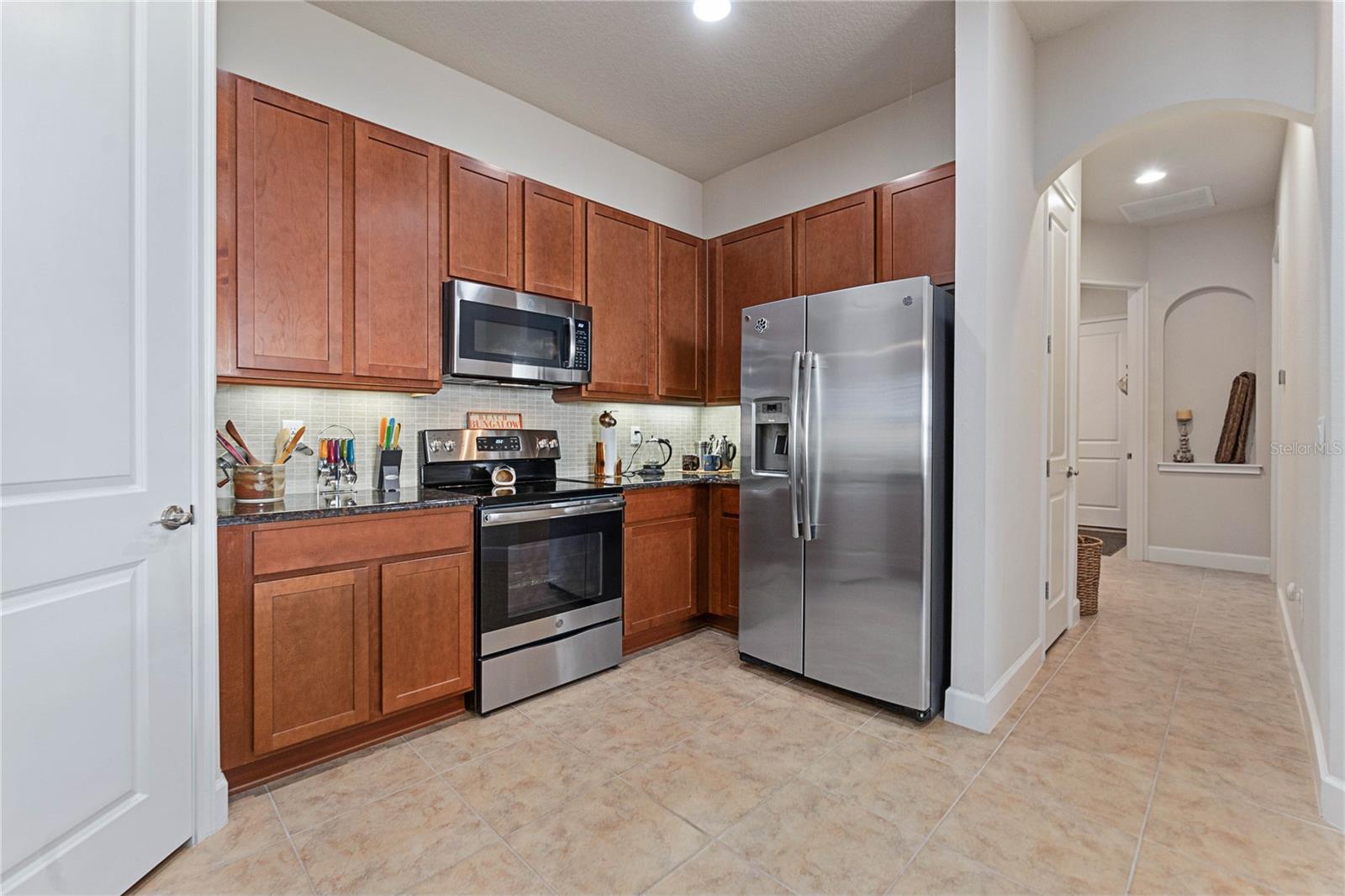 830 Aldenham Ln Property Photo 15