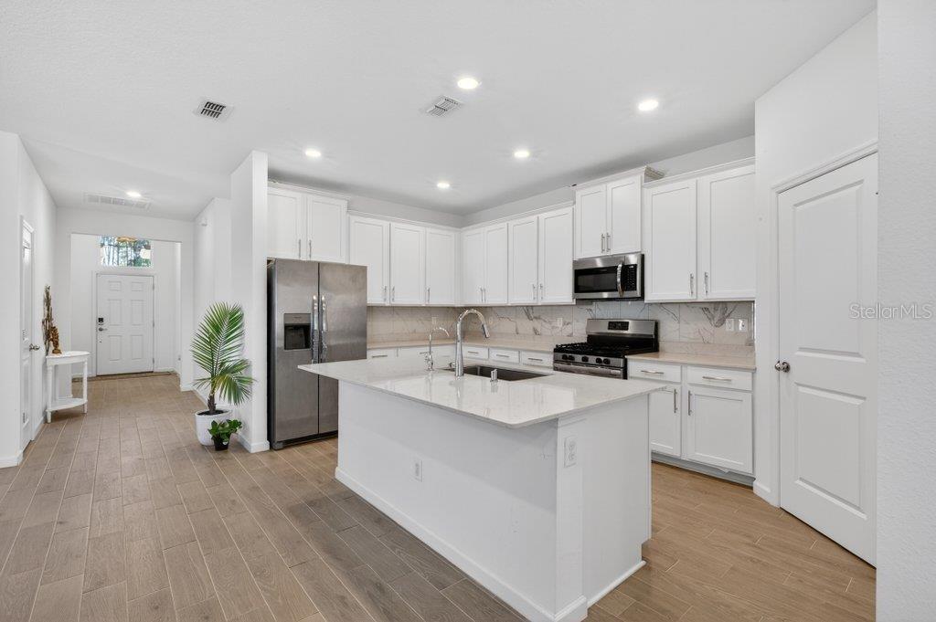 210 White Rabbit Run Property Photo 6