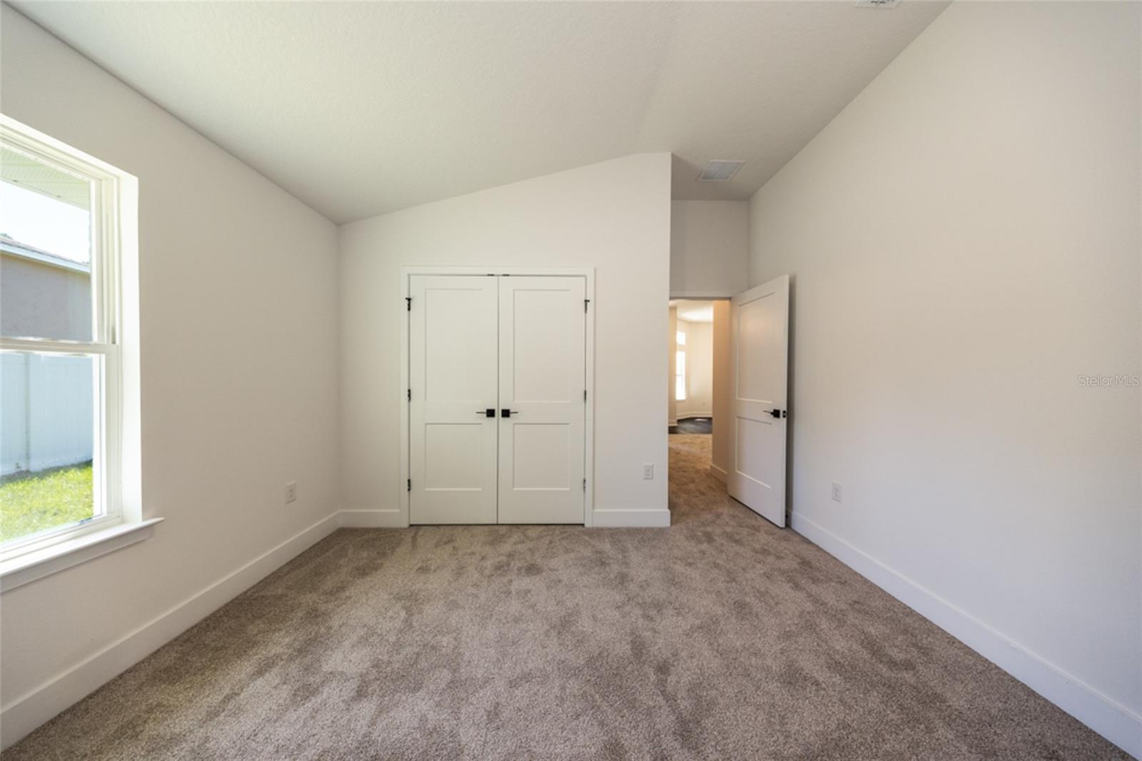 35 Farnell Ln Property Photo 15