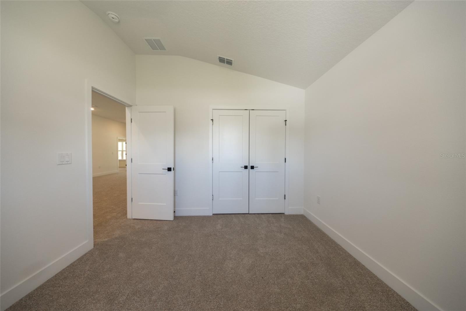 35 Farnell Ln Property Photo 16