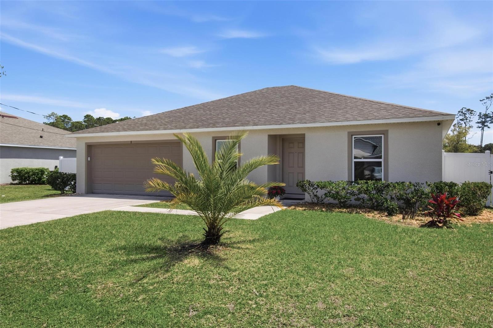 8 POST OAK LN Property Photo 1