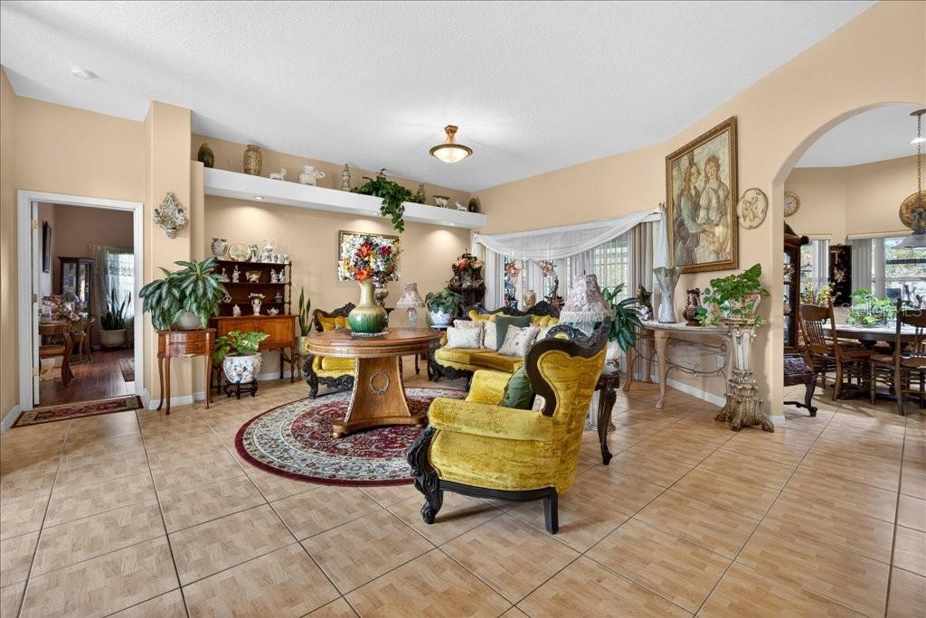 52 Upshire Path Property Photo 12