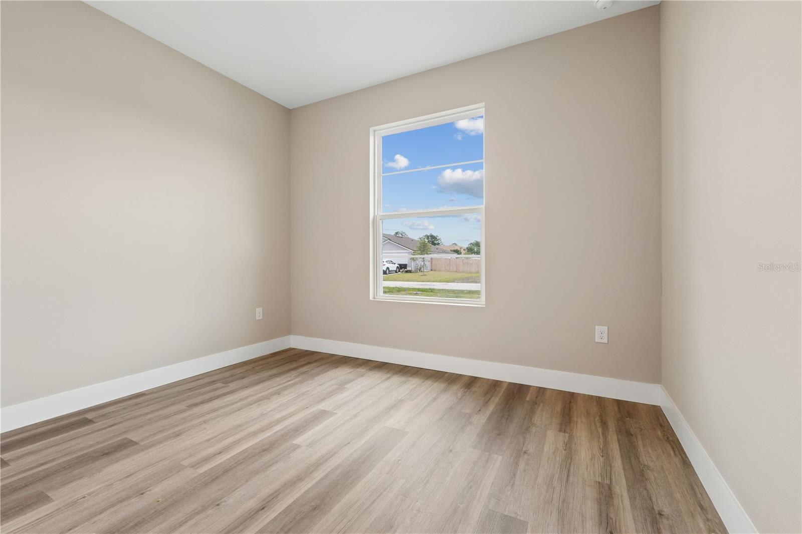 21 Postman Ln Property Photo 9