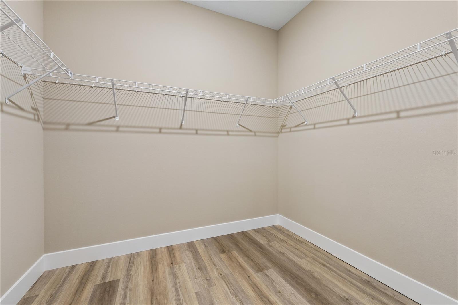 21 Postman Ln Property Photo 12
