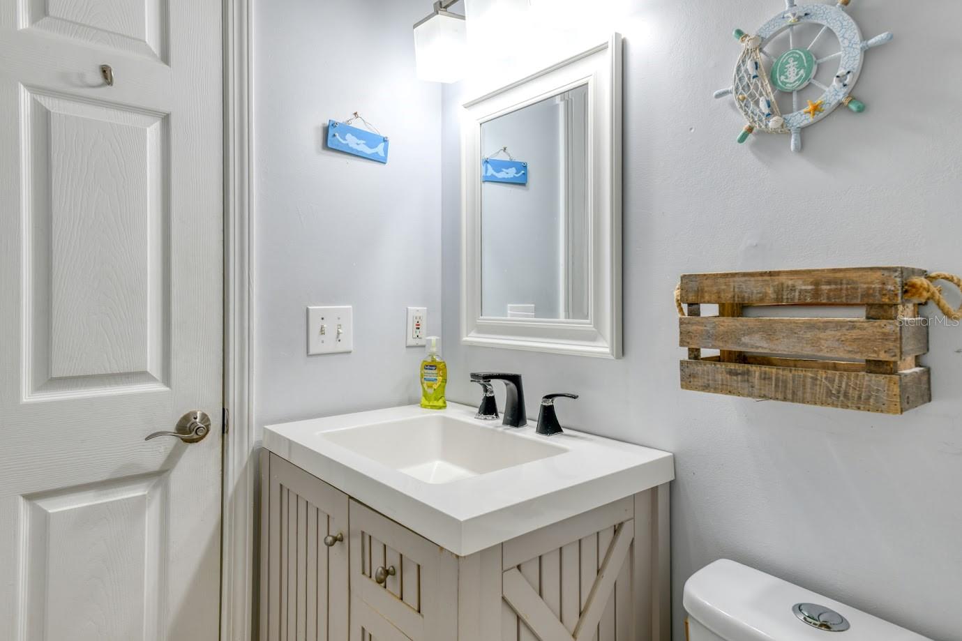 5398 Soundview Ave Property Photo 36