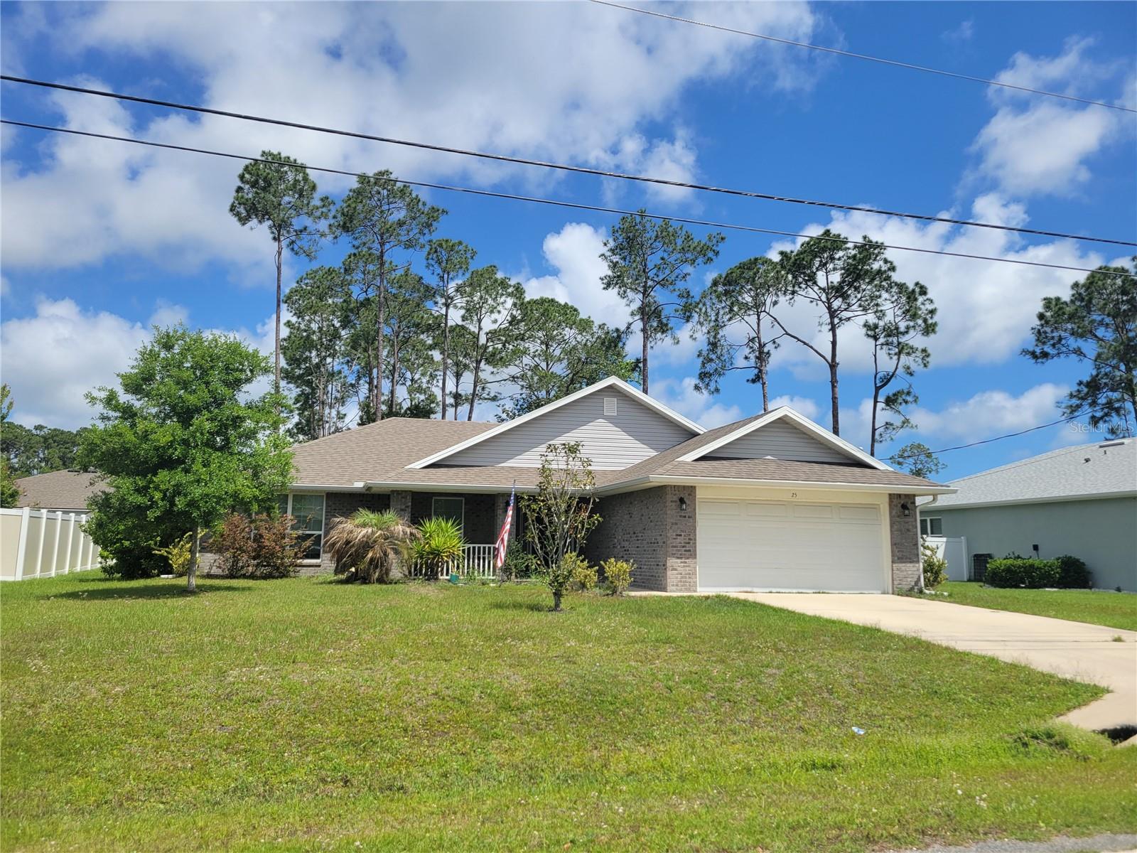 25 Barrington Dr Property Photo 1