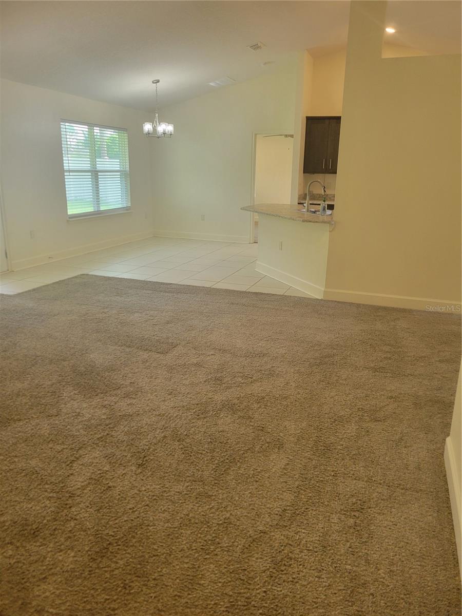 25 Barrington Dr Property Photo 9