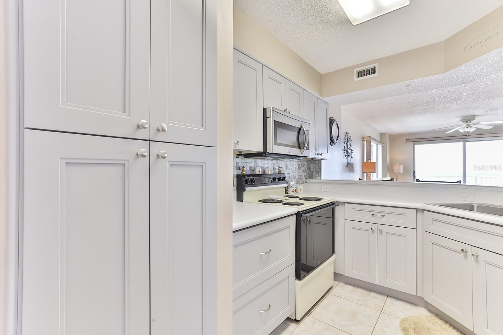 1183 Ocean Shore Blvd #505 Property Photo 19