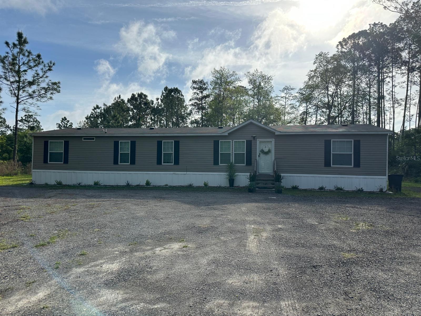 1583 Beech Blvd Property Photo 1