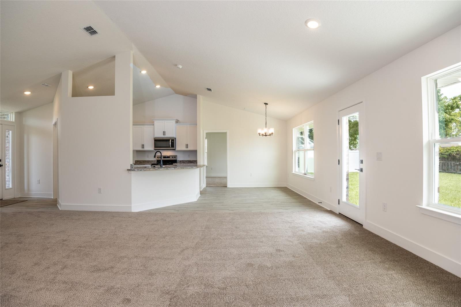 67 Riverina Drive Property Photo 6