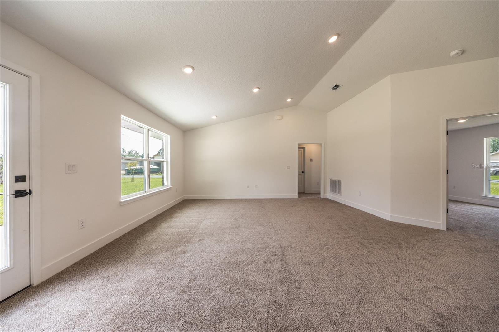 67 Riverina Drive Property Photo 8