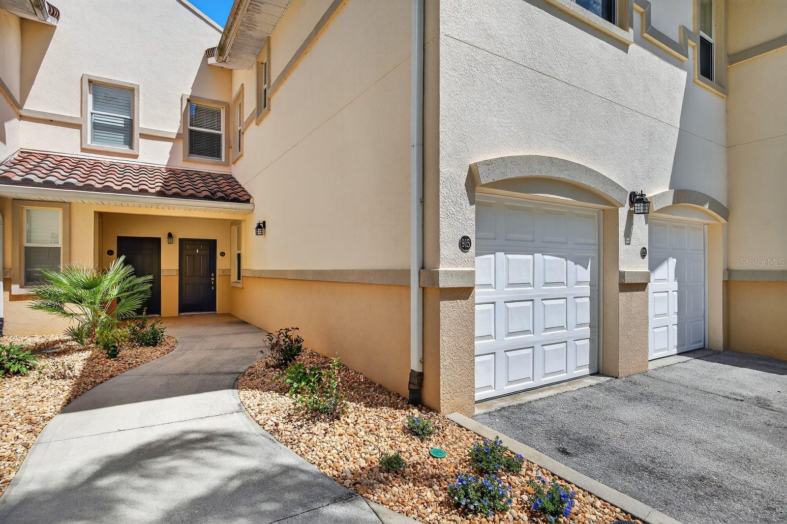 200 RIVERVIEW BND S #915