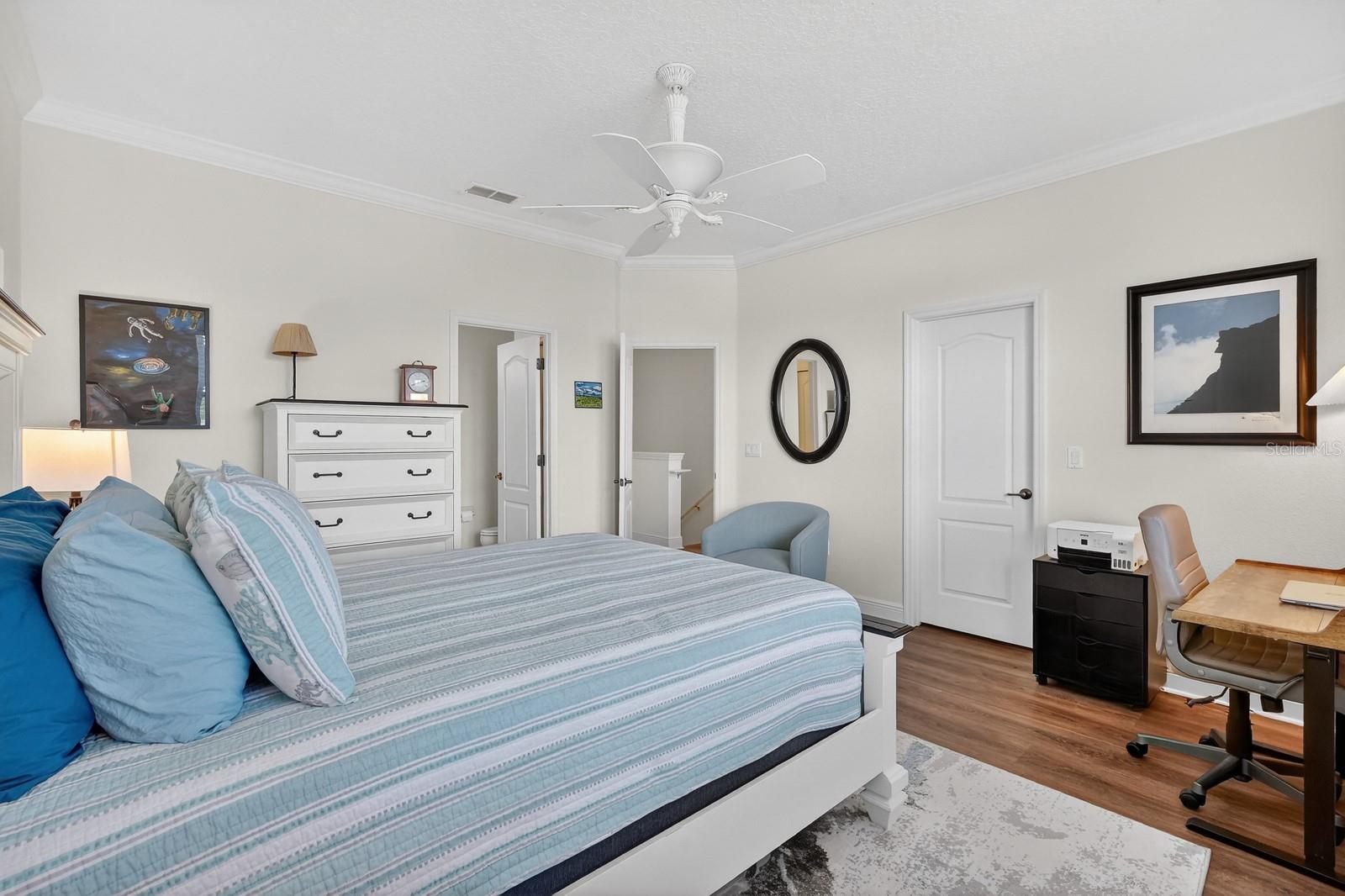200 Riverview Bnd S #915 Property Photo 4