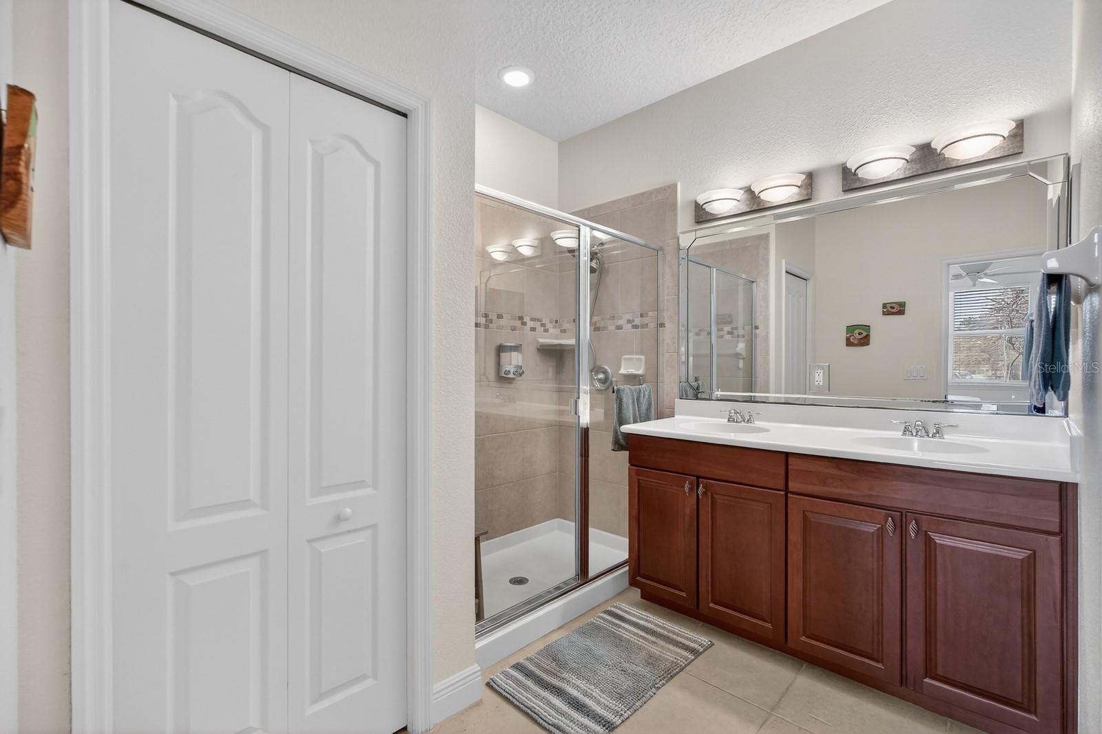 200 Riverview Bnd S #915 Property Photo 5