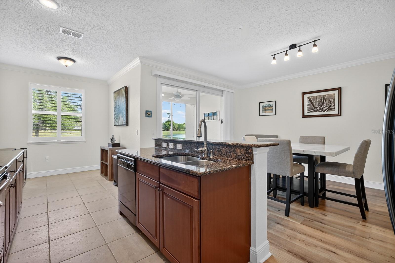 200 Riverview Bnd S #915 Property Photo 18