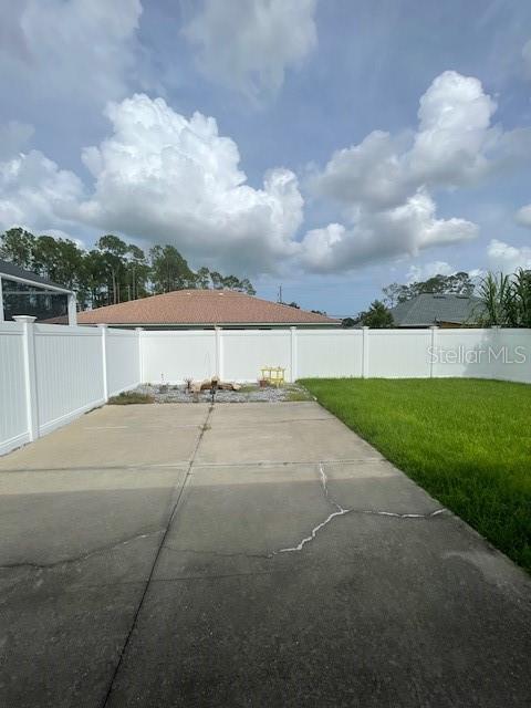 23 Ridley Ln #b Property Photo 17