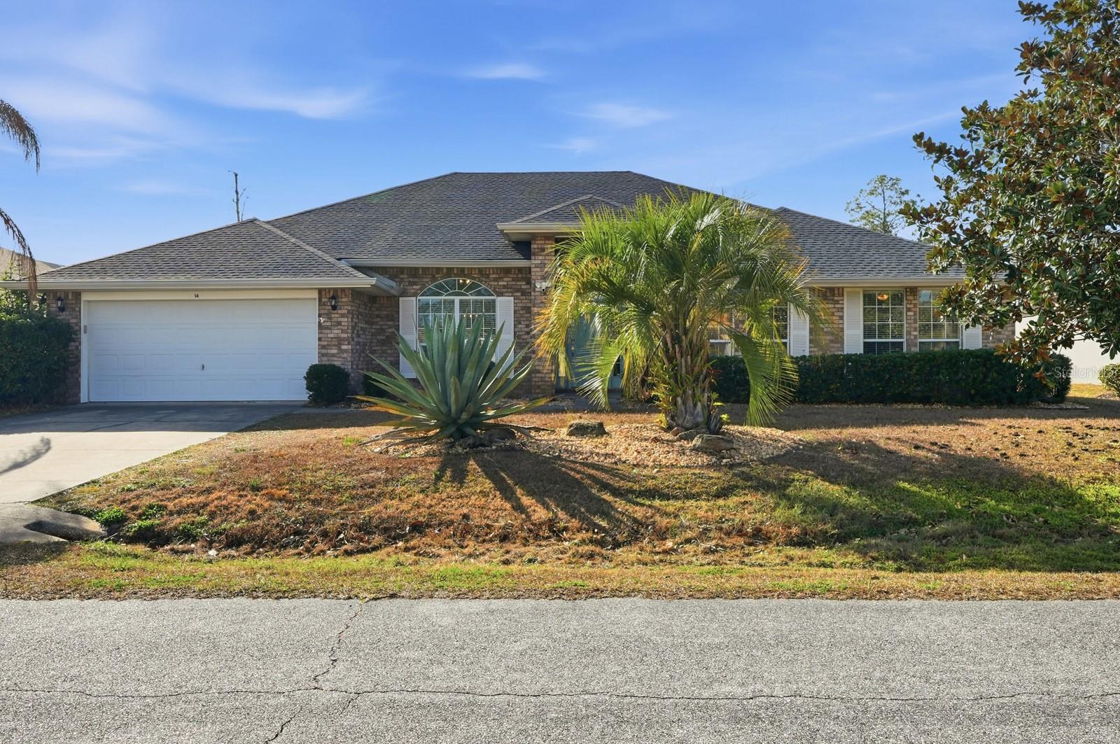 14 Roxanne Ln Property Photo 1