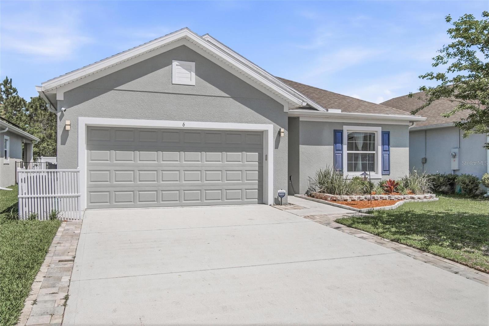 6 Oakleaf Way Property Photo 2