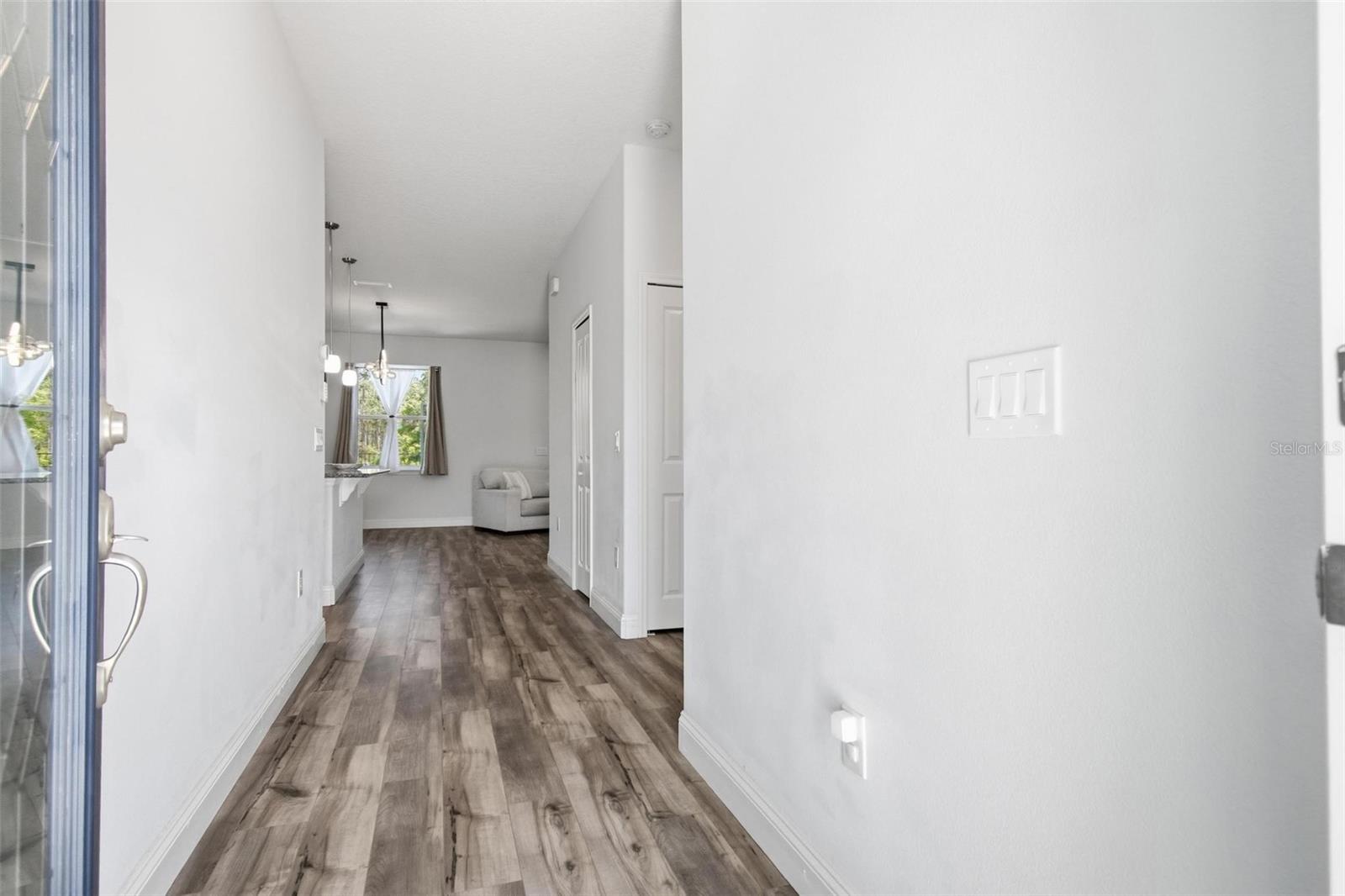 6 Oakleaf Way Property Photo 6
