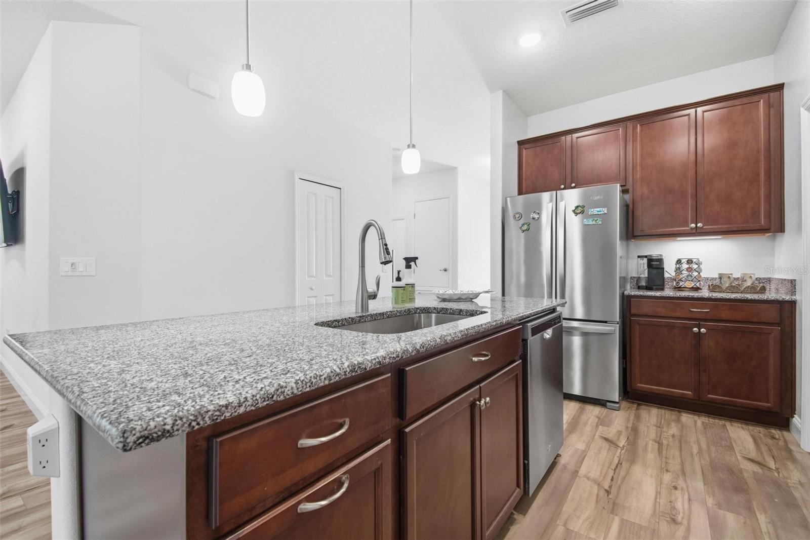 6 Oakleaf Way Property Photo 17