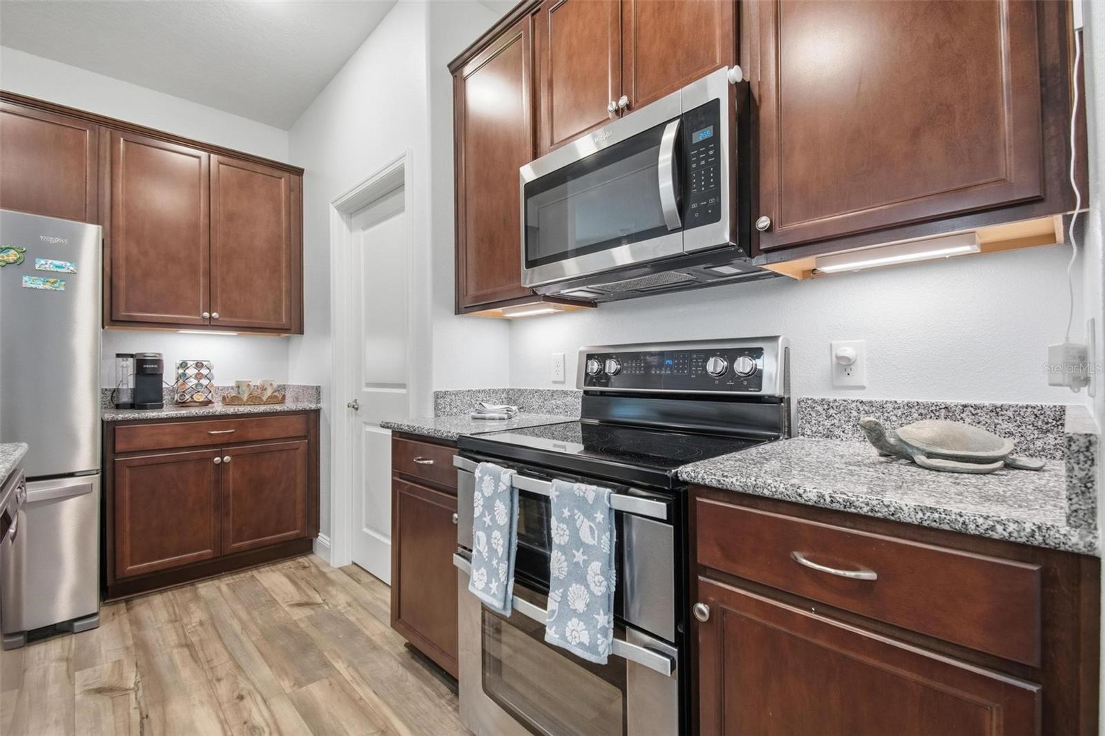 6 Oakleaf Way Property Photo 18