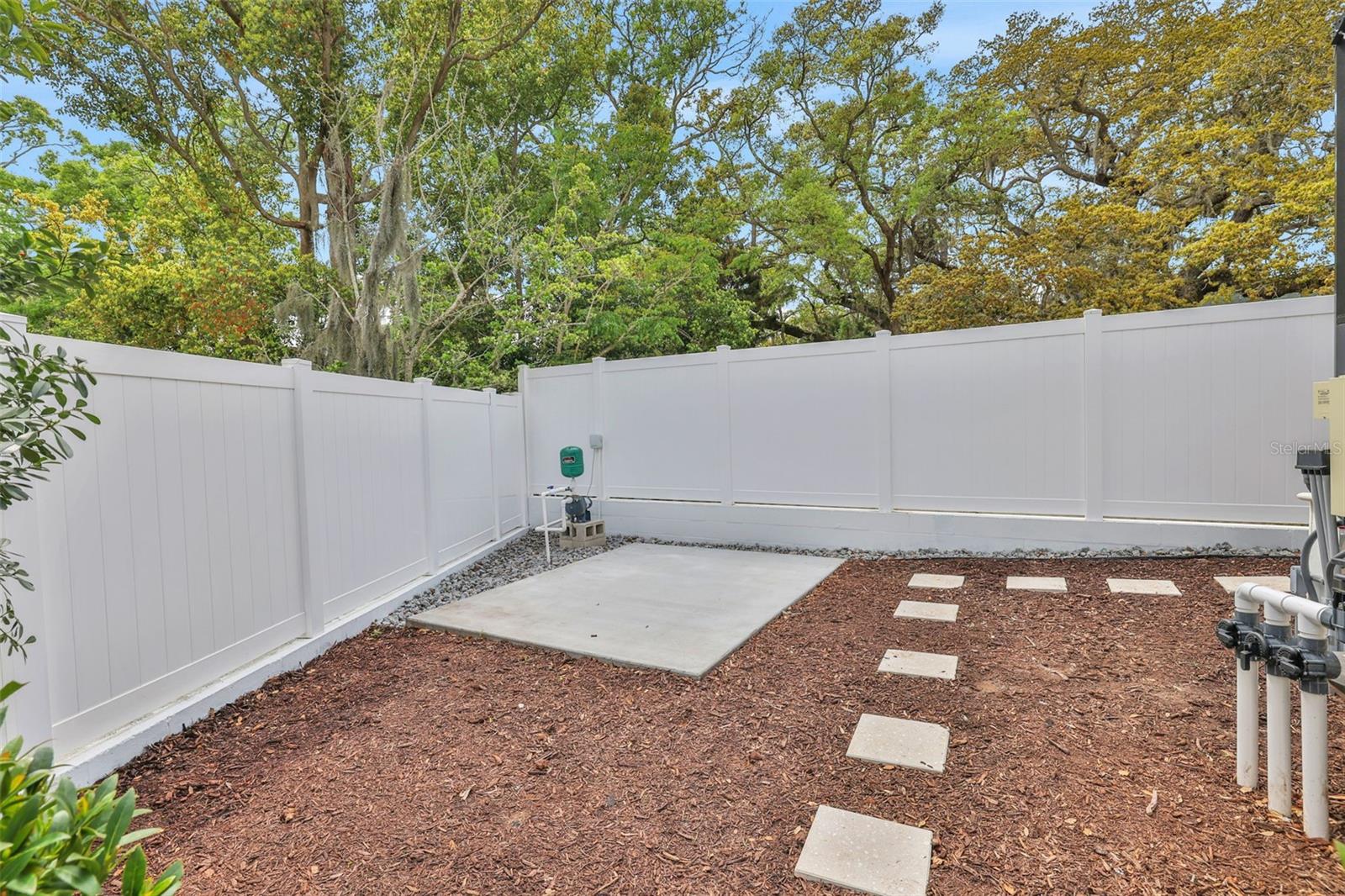 39 E Park Ave Property Photo 64