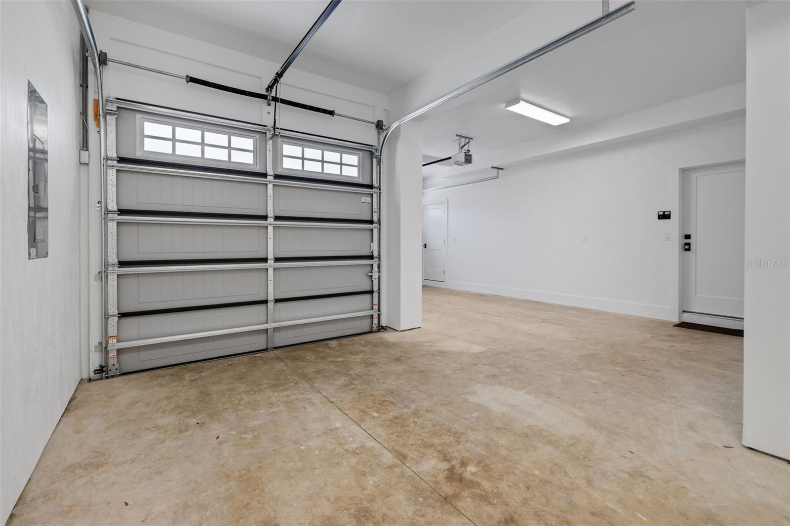 39 E Park Ave Property Photo 67