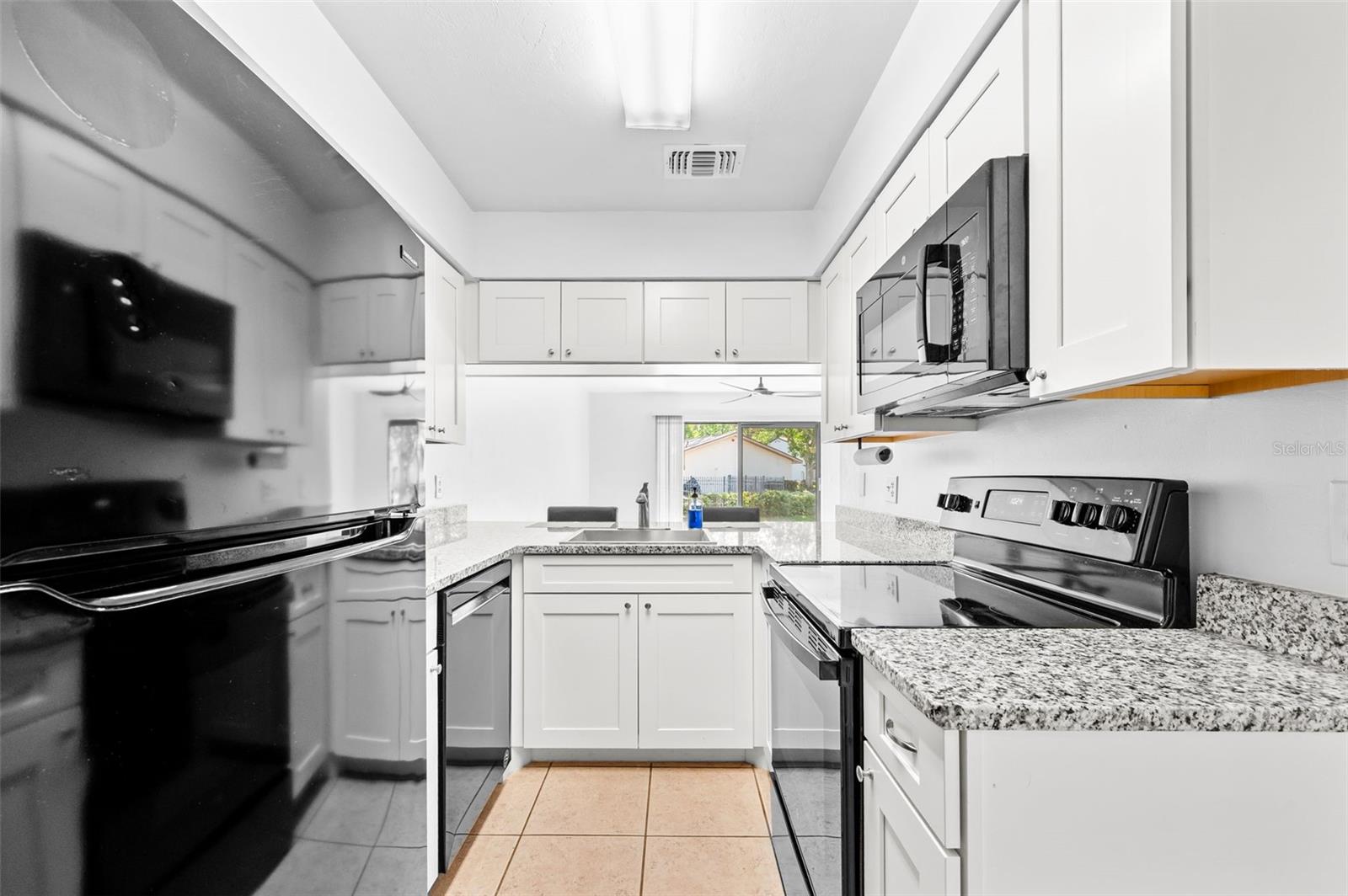 2635 Sw 35th Pl #1903 Property Photo 17