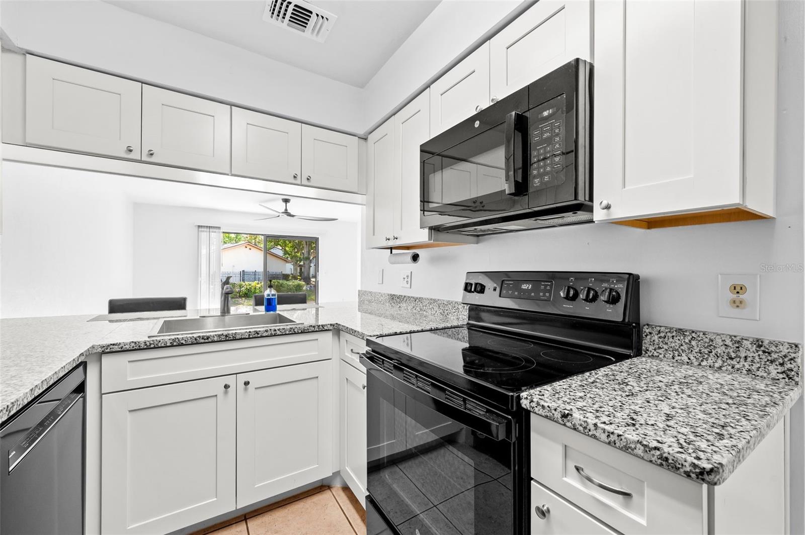 2635 Sw 35th Pl #1903 Property Photo 18
