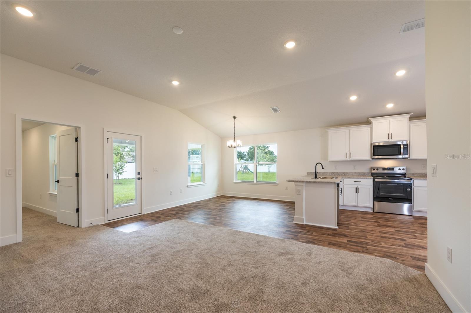 39 Riverina Drive Property Photo 8