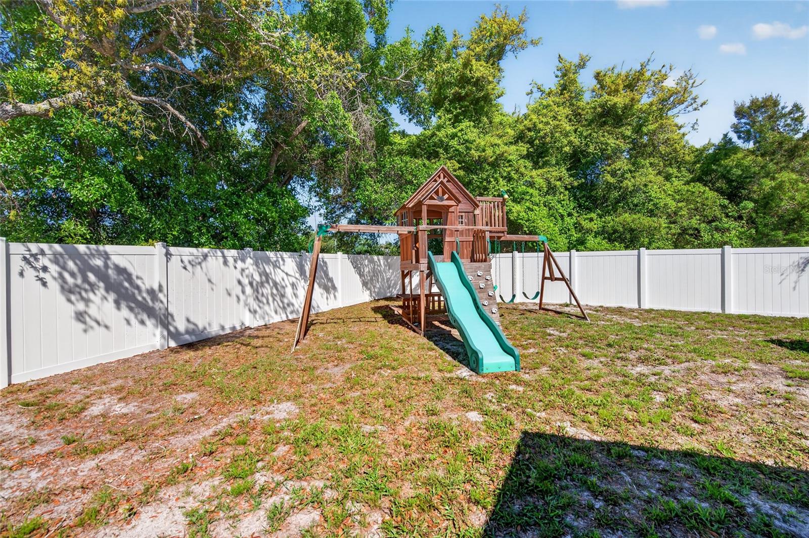 5 Farr Pl Property Photo 27