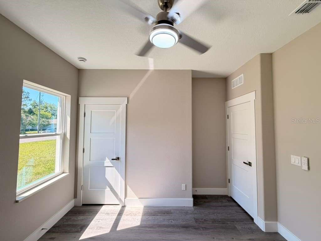 2 Slate Wood Ct #a Property Photo 9
