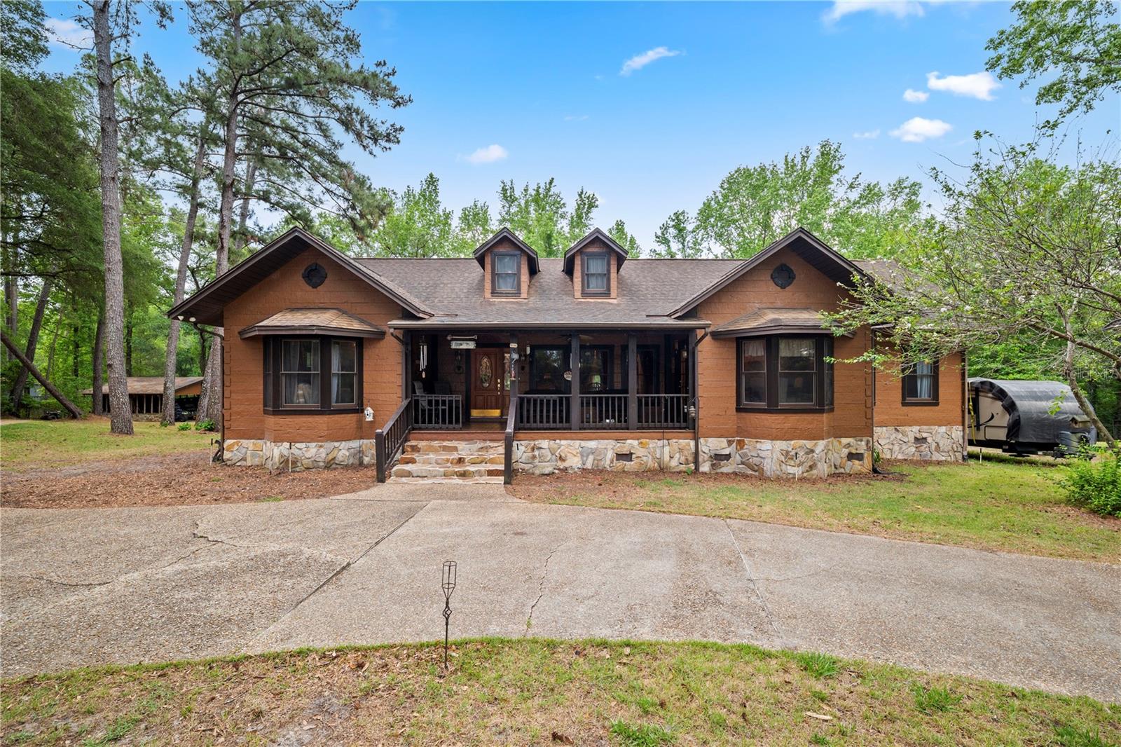 6967 Sharron Rd Property Photo 1