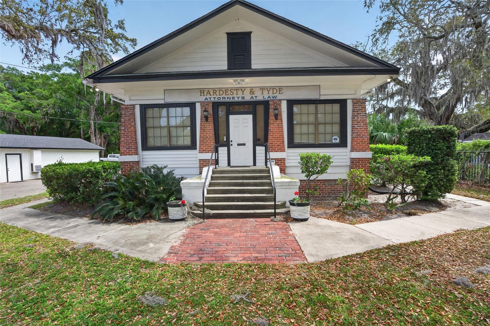 4004 Atlantic Blvd Property Photo 1