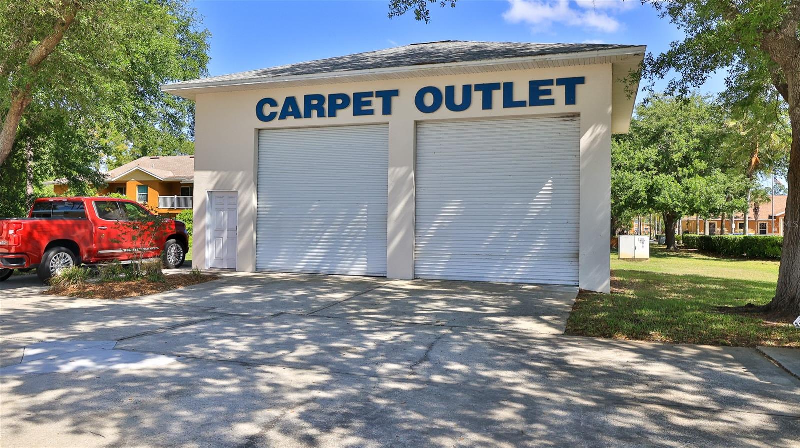 4720 E Moody Blvd Property Photo 5