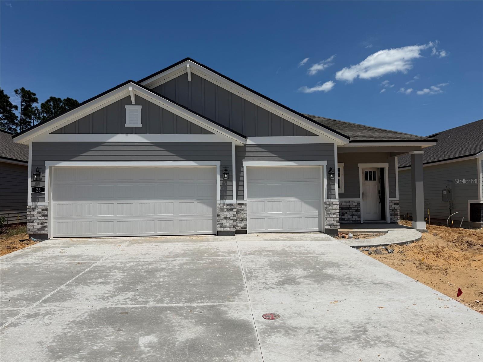 28 PERSEUS AVE Property Photo 1