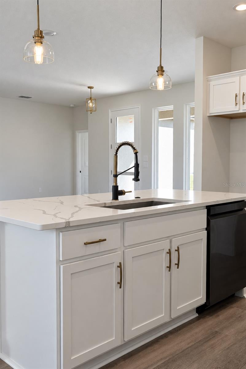 23 Banner Ln Property Photo 9