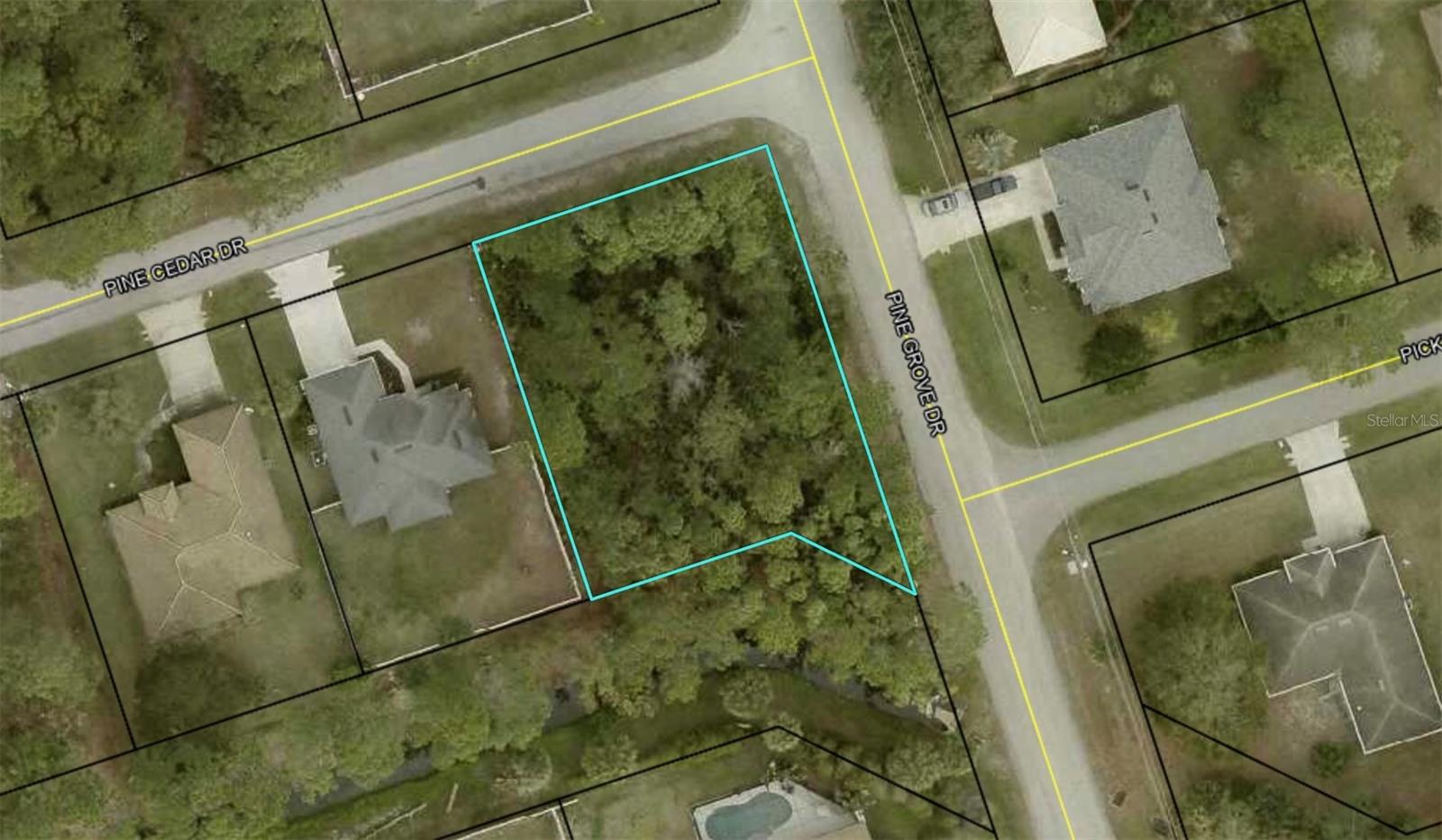 60 Pine Cedar Dr Property Photo 1