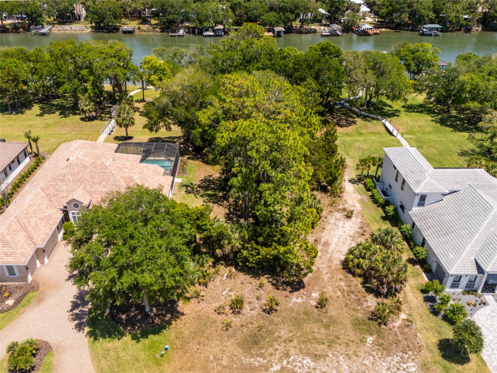 66 Old Oak Dr S Property Photo 25
