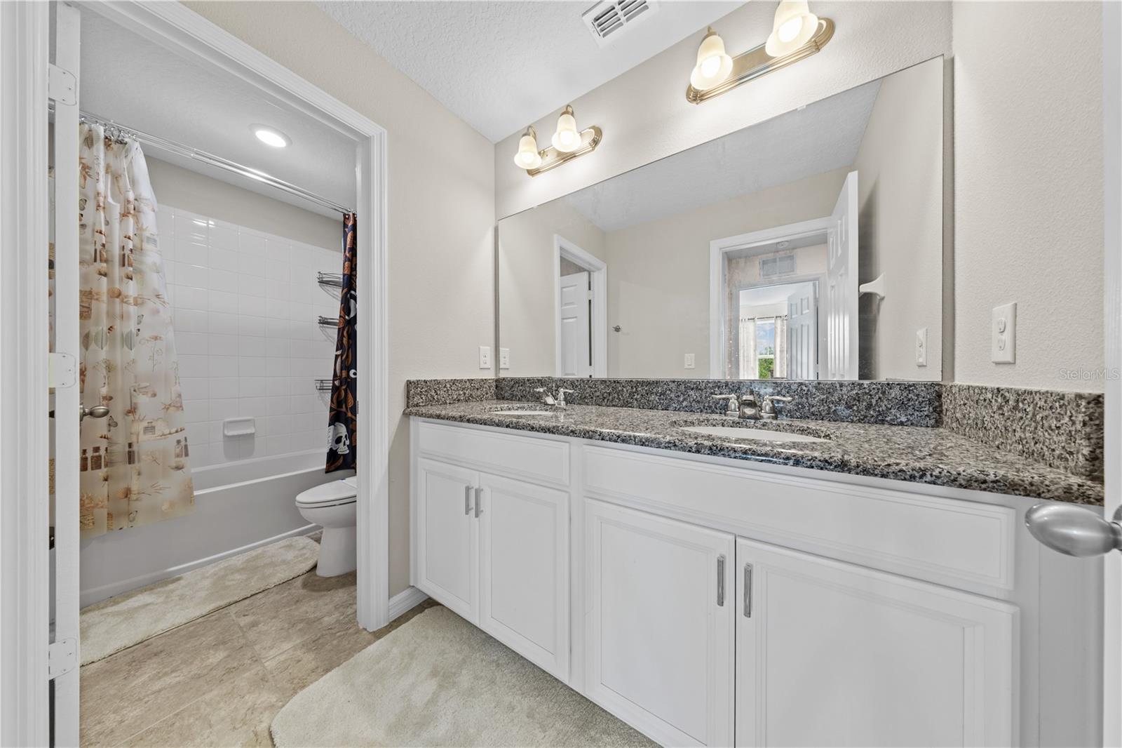 8012 Bluejack Oak Dr Property Photo 13