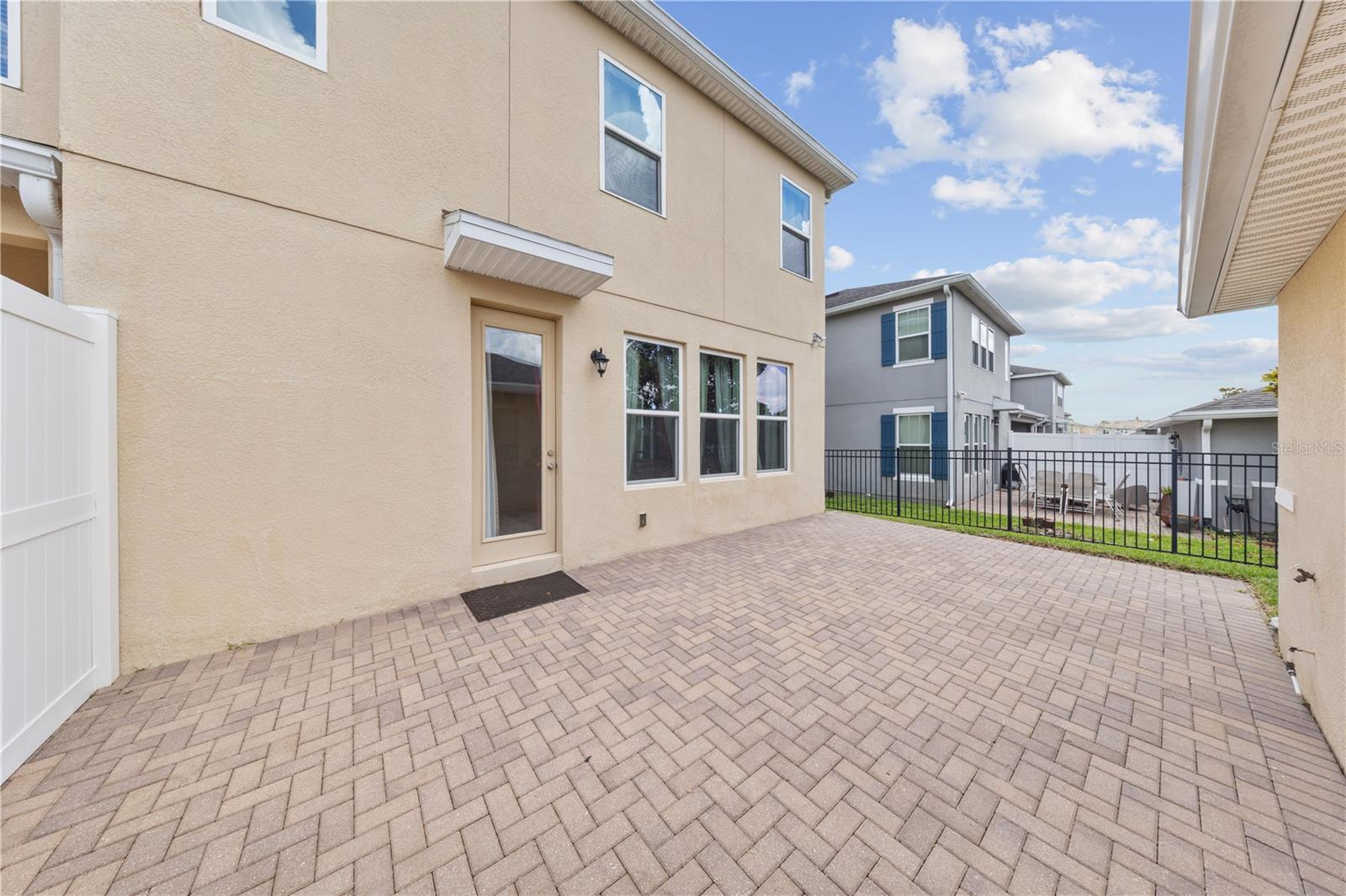 8012 Bluejack Oak Dr Property Photo 18