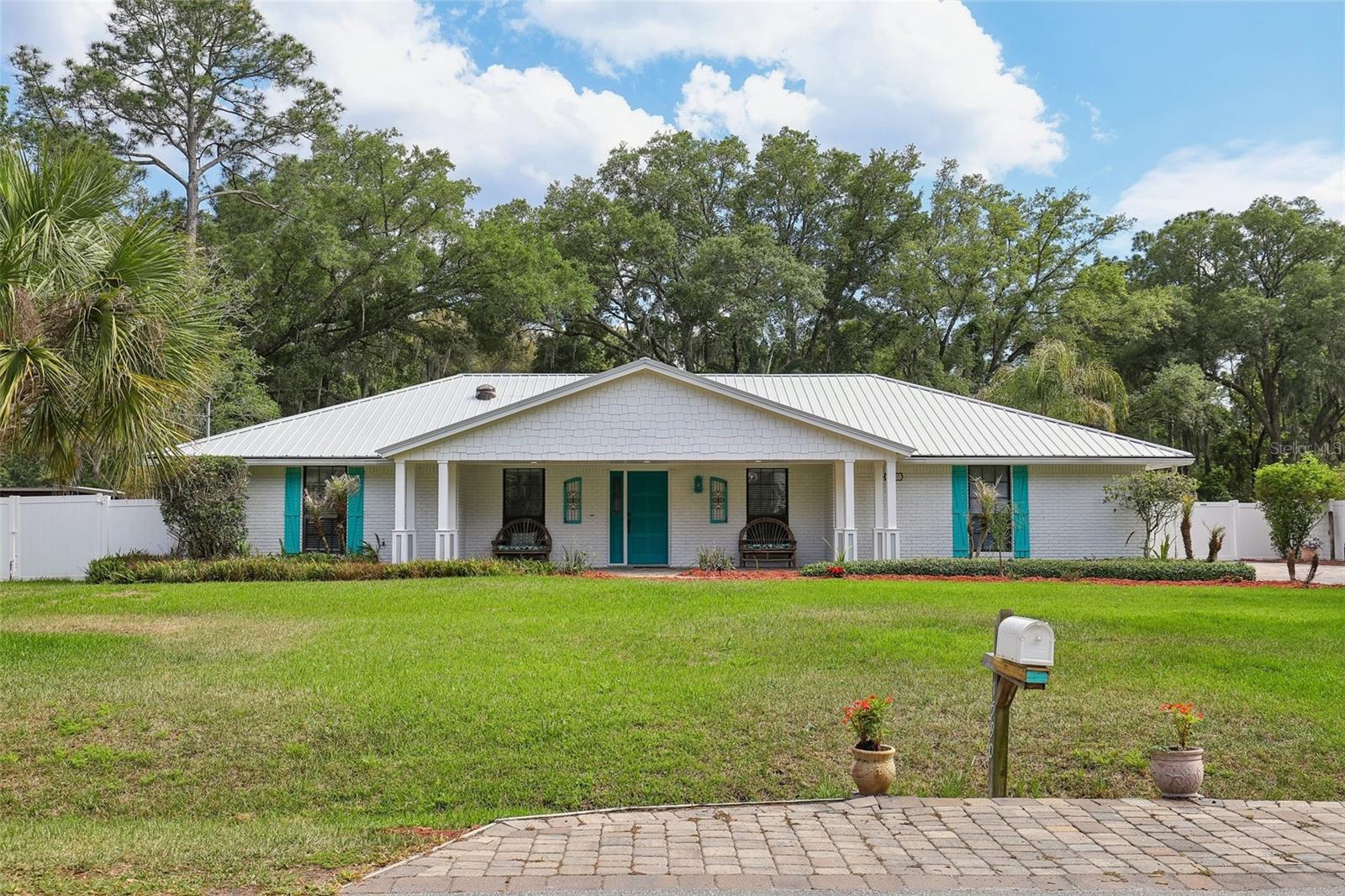 1590 Pitch Pine Ave Property Photo 1
