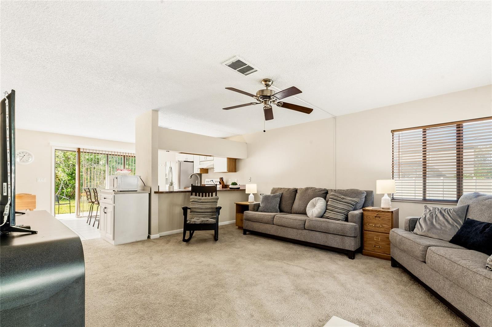 8 Lladd Ct Property Photo 9