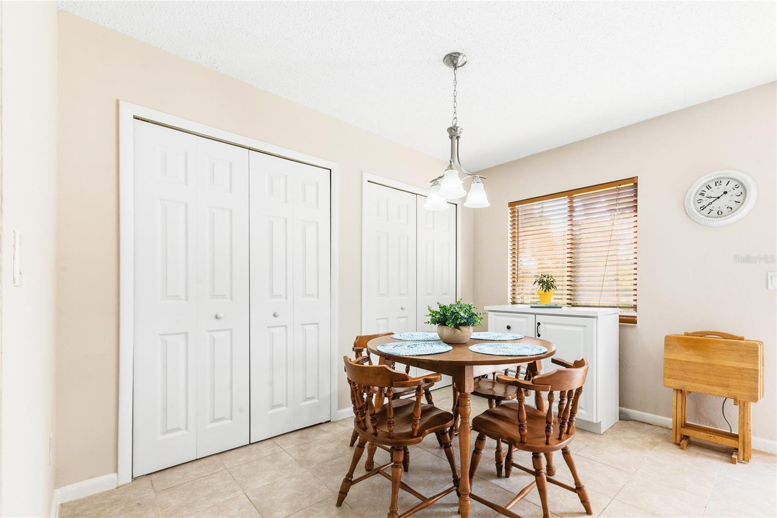 8 Lladd Ct Property Photo 18