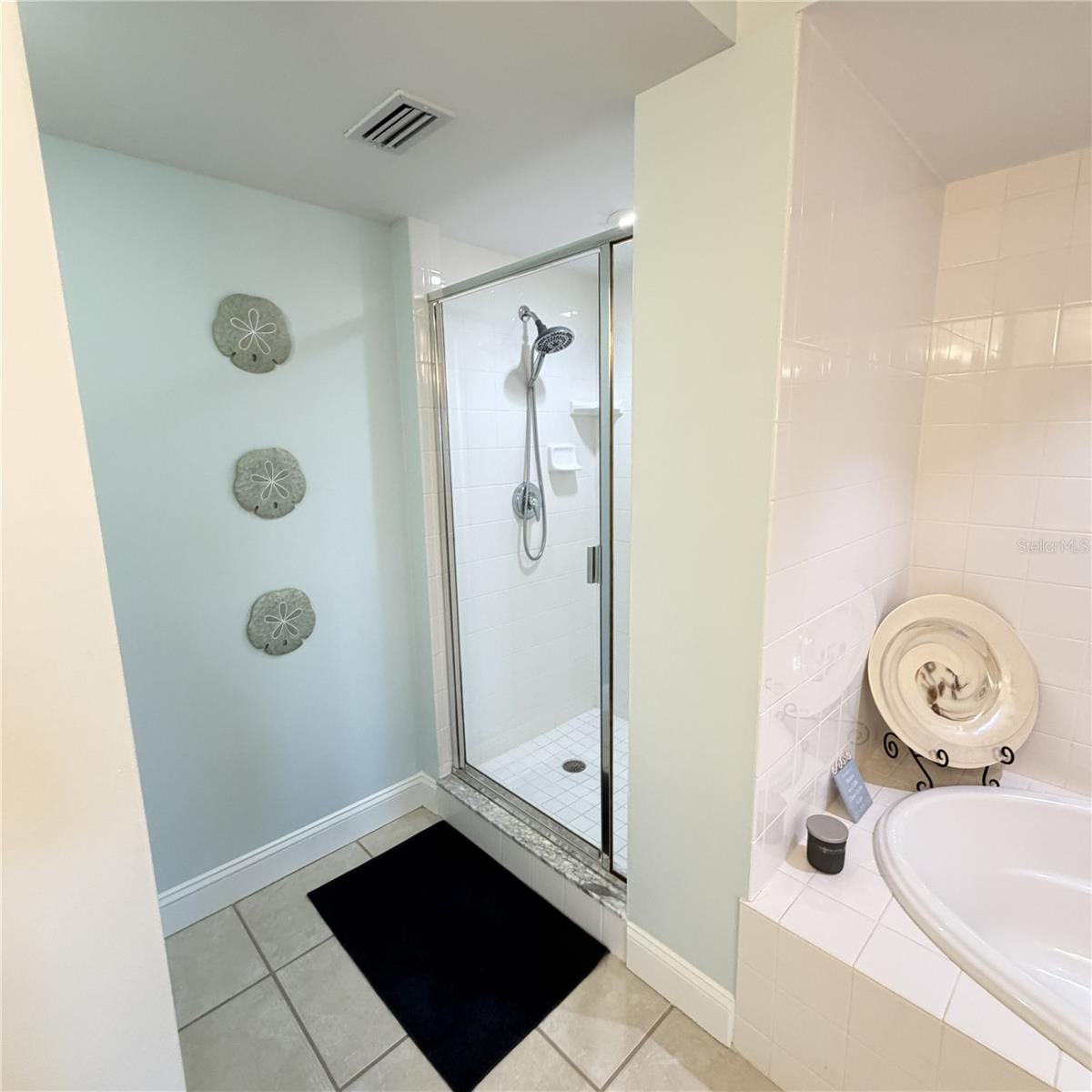 4670 Links Village Dr #b301 Property Photo 17