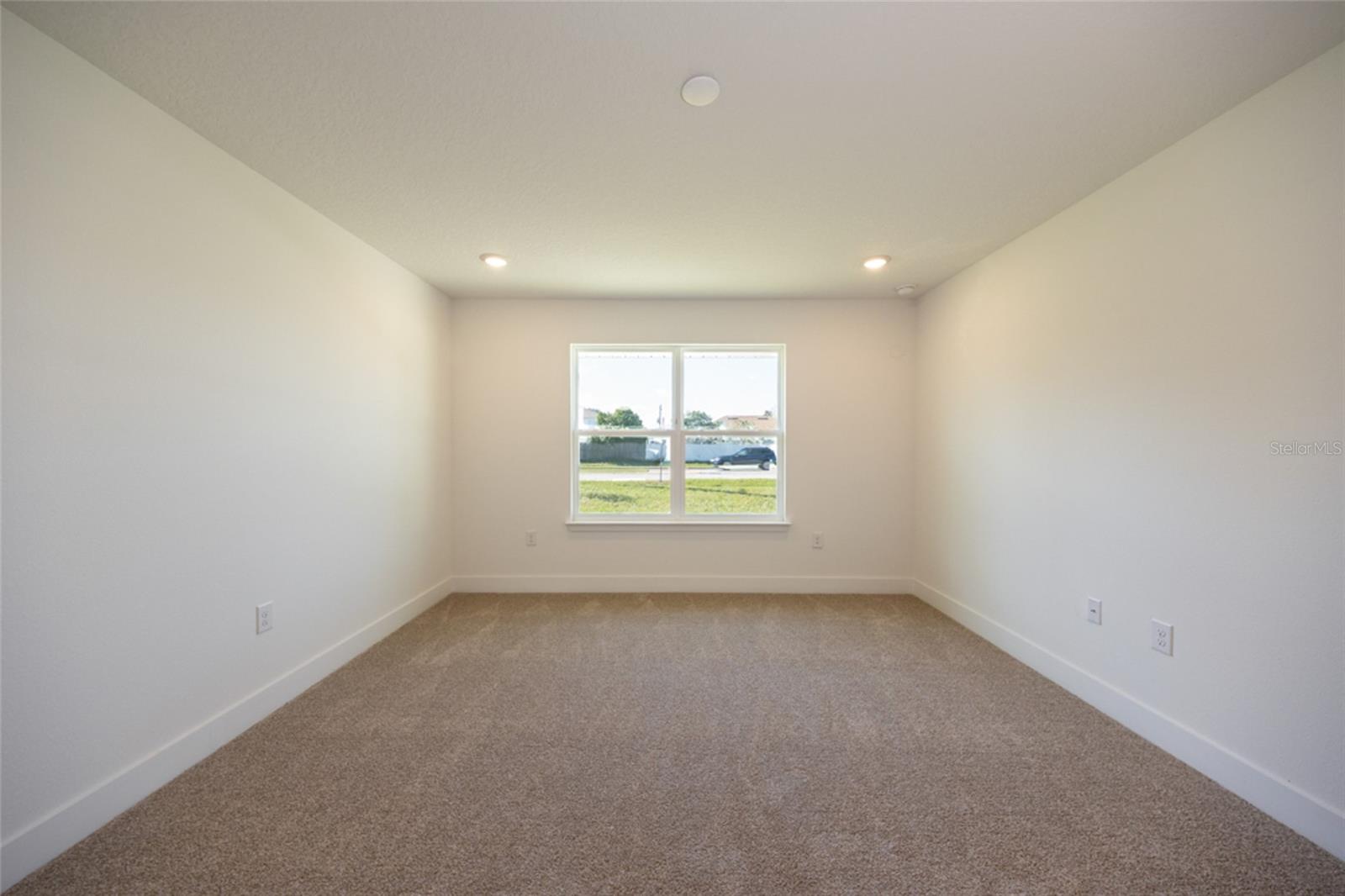 9 Lamar Ln Property Photo 7